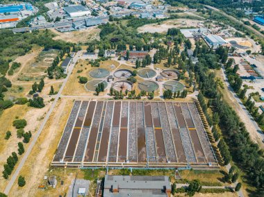 Modern Atıksu arıtma tesisi. Havalandırma ve biyolog tankları