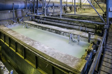 Galvanik metal parçaları galvaniz için gravür asit kapları 