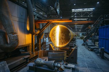 CNC kesme çelik boru kıvılcımlarla plazma kesme makinesi