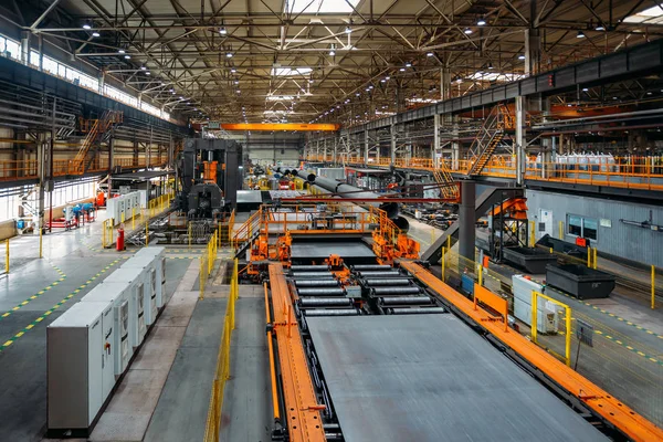 Modern dikiş boru fabrikası üretim hattı