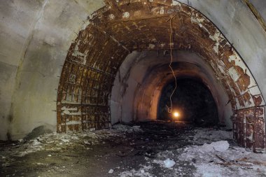 Yeraltı ulaşım tüneli inşaatı  
