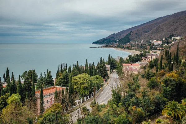 Tatil kasabası Gagra, Abhazya'nın havadan görünümü