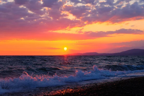 Beautiful sunset above Black sea — Stock Photo, Image
