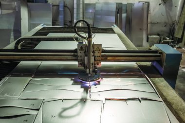 Program kontrolü kesme çelik sac ile plazma kesme makinesi