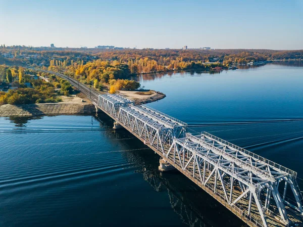 Vista aérea del puente ferroviario sobre el río Voronezh — Foto de Stock