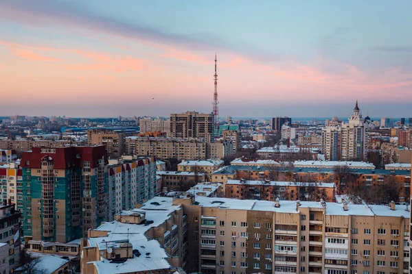 Vista aérea da noite Voronezh centro da cidade. Cidade de Voronezh em — Fotografia de Stock