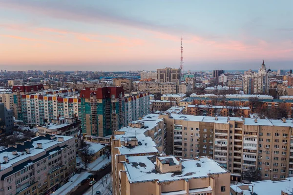 Vista aérea da noite Voronezh centro da cidade. Cidade de Voronezh em — Fotografia de Stock