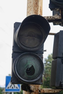 kırık trafik ışığı