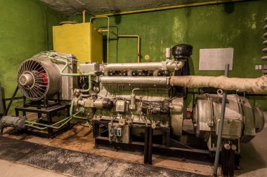 Bomba barınağında dizel jeneratör