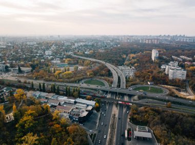 Voronej'de büyük ulaşım kavşağı, havadan görünüm