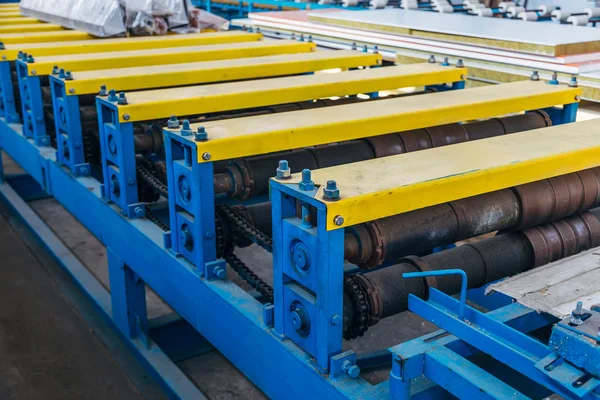 Profiling rolls of metal sheet profile forming machine