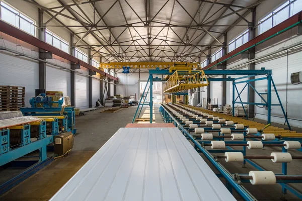 Thermal insulation sandwich panel production line. Machine tools