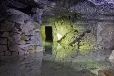Byakovo, Tula eski terk edilmiş sular altında kireçtaşı maden Gurievsky 