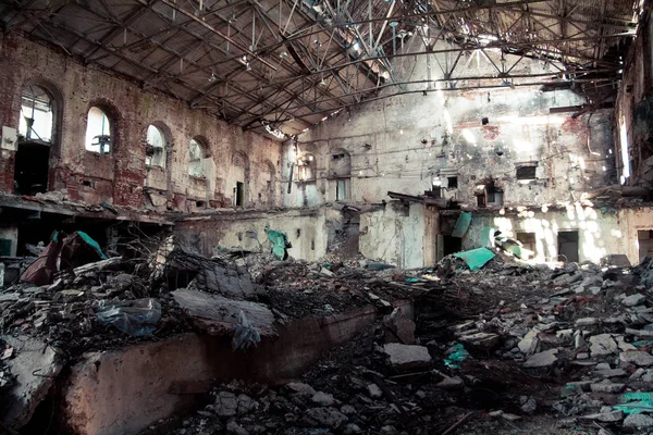 Interior de la fábrica de azúcar abandonada y destruida en Ramón, Voro — Foto de Stock