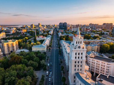 İyi akşamlar Voronezh, hava manzaralı. Güneydoğu demiryolu ve devrimin yönetim kulesi