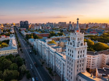 İyi akşamlar Voronezh, hava manzaralı. Güneydoğu demiryolu ve devrimin yönetim kulesi