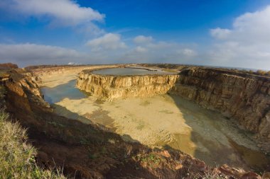 Göletli kireçtaşı ocağı