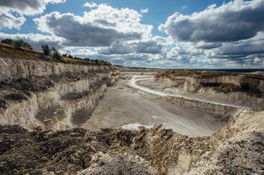 Açık madencilik tebeşir ocağı, hava manzarası.
