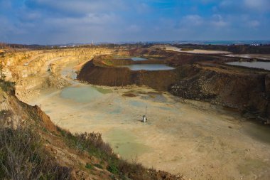 Göletli kireçtaşı ocağı