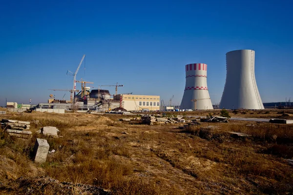 Um estaleiro. Construção de uma nova central nuclear — Fotografia de Stock