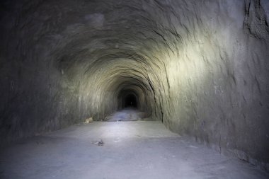 Terk edilmiş tebeşir madeni tüneli, Belgorod, Rusya