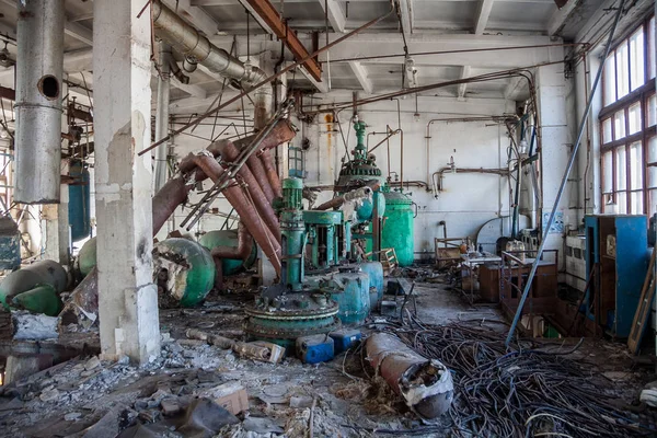 The abandoned chemical pharmacy vitamin plant with the remains o — Stock Photo, Image