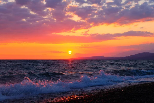 Beautiful sunset above Black sea — Stock Photo, Image