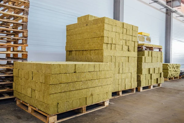 Depoda termal yalıtım malzemesi