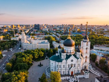 İyi akşamlar Voronezh şehri. Duyuru Katedrali ve To
