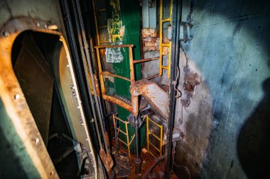 Terk edilmiş birleşik füze yeraltı komuta merkezi tipi mayın..