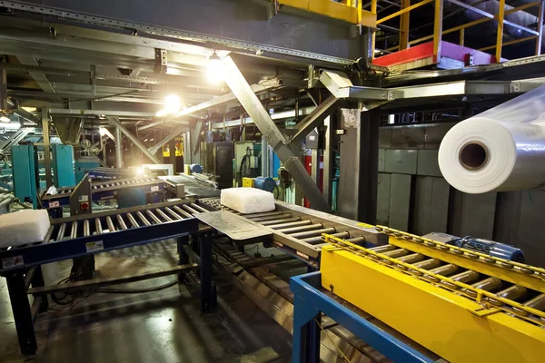 Transportador Transportador Móvil Con Producción Química Fábrica Polímeros Químicos — Foto de Stock