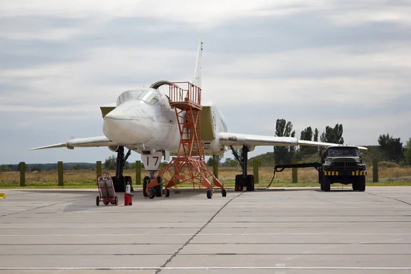 Avion Luptă Militar Serviciu Aerodrom — Fotografie, imagine de stoc