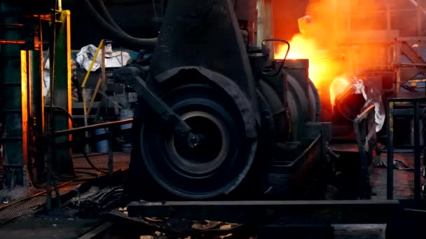 Eisenrohr Schleuderrohrgießmaschine Der Gießerei — Stockvideo