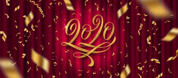 2020 рік - новорічний вітальний дизайн. Блискуче золото розквітає логотип каліграфічного 2020 року та золоту конфетті на червоному тлі штор. Векторні ілюстрації. Може використовуватися для вітальних листівок, запрошень, подарунків — стоковий вектор