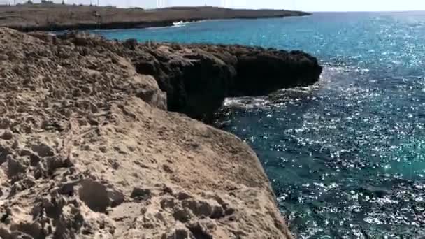 Pobřeží Středozemního Moře Poblíž Ayia Napa Kypru — Stock video