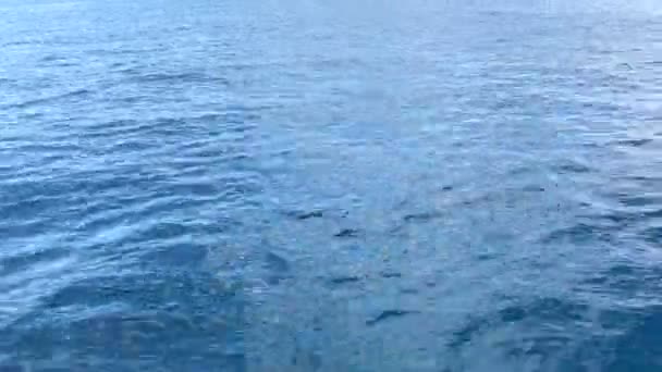 Mer Méditerranée cristalline près de l'île de Chypre 