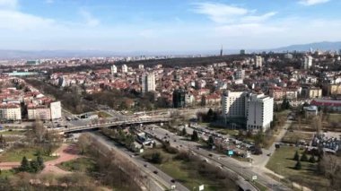 Sofia, Bulgaristan - 07 Mart 2019: Bulgaria boulevard, aşıklar Köprüsü ve Evlogi ve Hristo Georgievi Bulvarı şehir merkezi Sofya, Bulgaristan üzerinden havadan görünümü