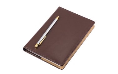 Beyaz arkaplanda kalem ve defter