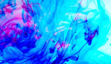  Beyaz arkaplanda renkli lekeler                              