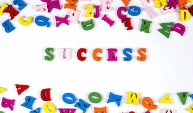 Farklı renkte İngilizce harfler