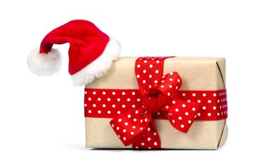 Beyaz bir arka plan üzerinde yeni yıl hediye