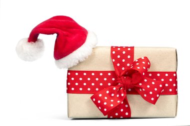 Beyaz bir arka plan üzerinde yeni yıl hediye