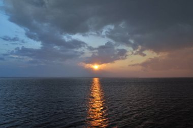 denizde güzellik Gün batımı