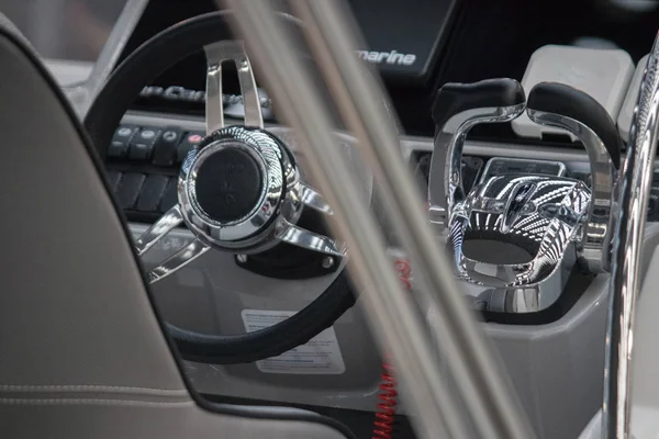 Steering Wheel Speed Luxury Boat — Stock Photo, Image