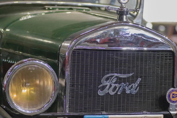 Coche Ford Vintage Fabricado 1935 Expuesto Museo Del Automóvil Belgrado — Foto de Stock