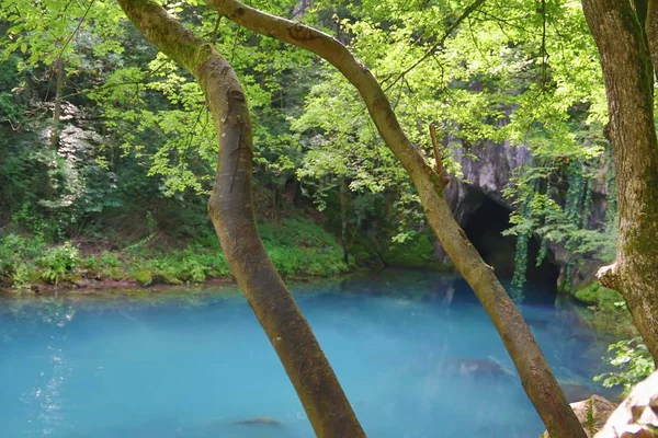 Amazingly Beautiful Mountain Spring Heavenly Blue Water Color Small Waterfall — Stock Photo, Image