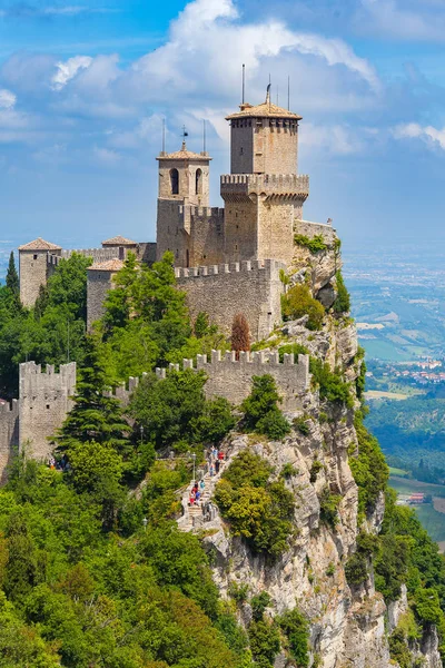 San Marino, San Marino Köztársaság: Az erőd La Rocca szereplő Guaita — Stock Fotó