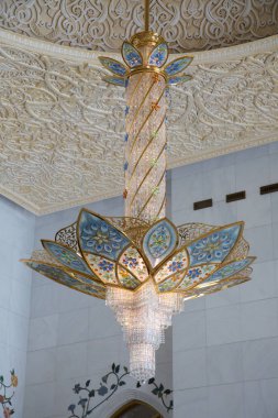 Abu Dhabi, Birleşik Arap Emirlikleri - 16 Ekim 2017: İç ünlü Sheikh Zayed Camii 