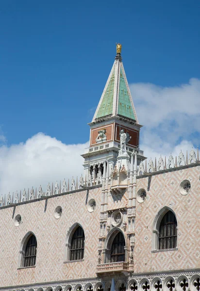 Fachada Del Palacio Ducal Venecia Italia —  Fotos de Stock