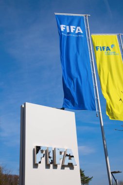 Zürih, İsviçre - 10 Nisan 2016: FIFA Merkez uluslararası futbol (futbol) Derneği. FIFA, ağır critizied için birden çok yolsuzluk skandalları olduğunu.
